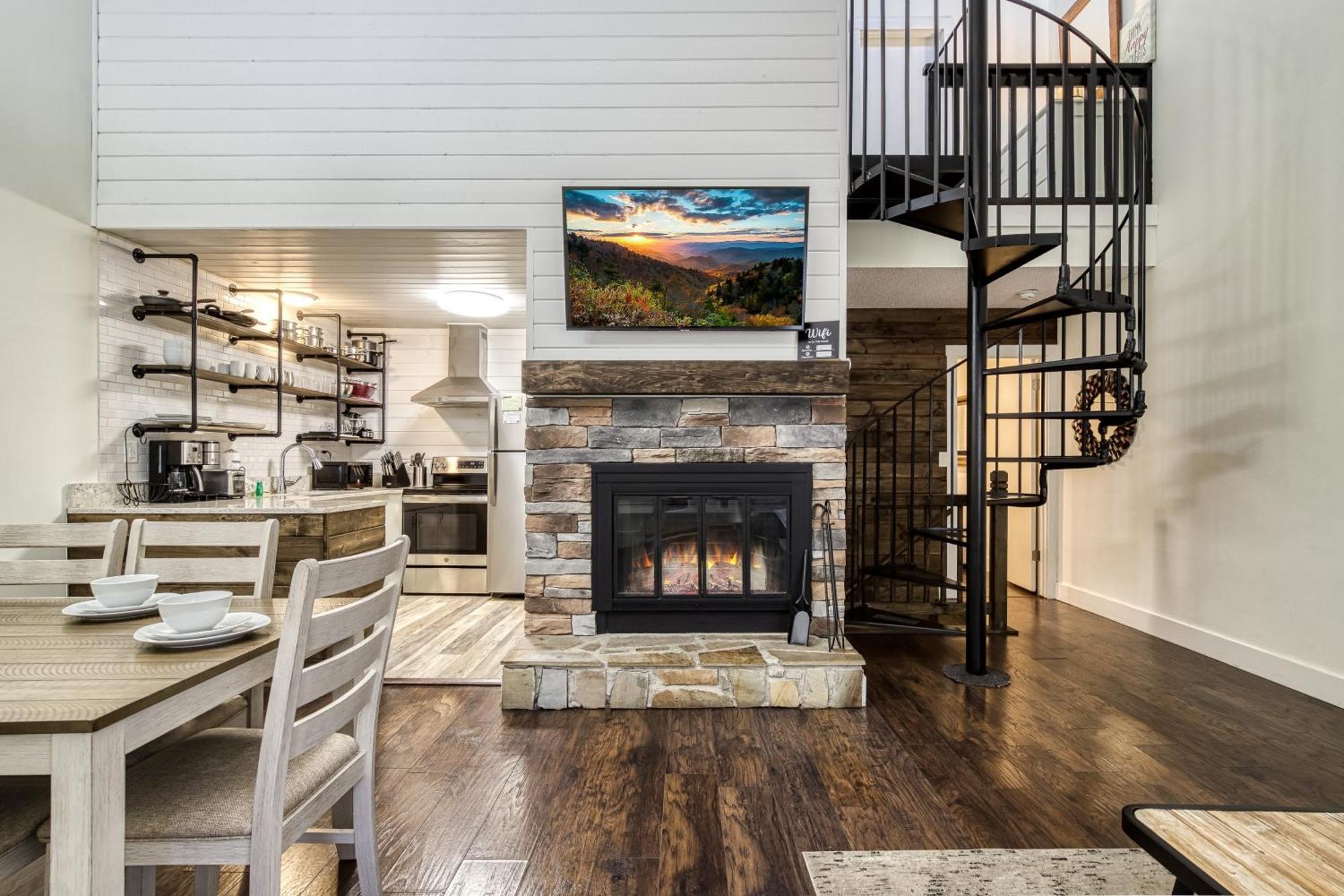Gatlinburg Mountain Townhome With Pool Access! מראה חיצוני תמונה